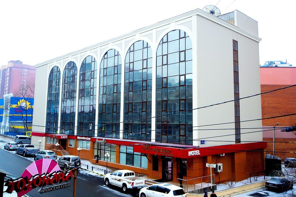 Zemchuzhina Hotel Vladivostok Exterior photo